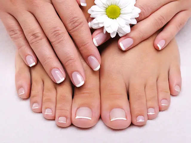 Perşembe Pedikürcü